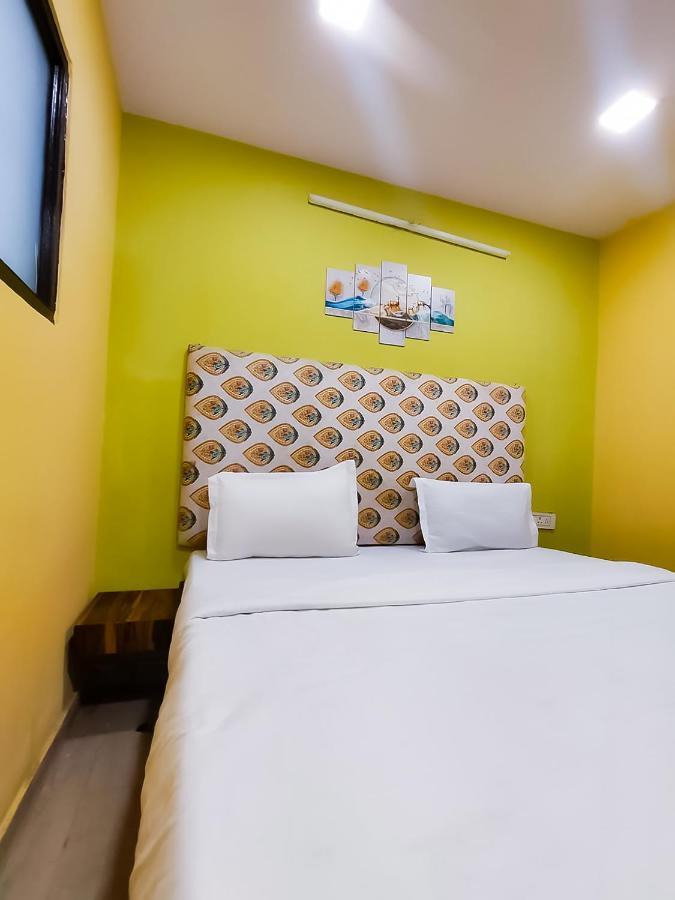 Roomshala 122 Hotel Park View - Near Adarsh Nagar Nueva Delhi Exterior foto